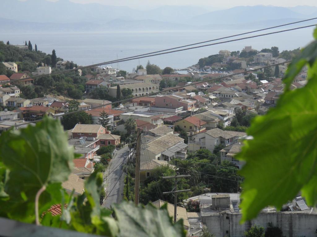 Fatiras Studios Kassiopi Exterior photo